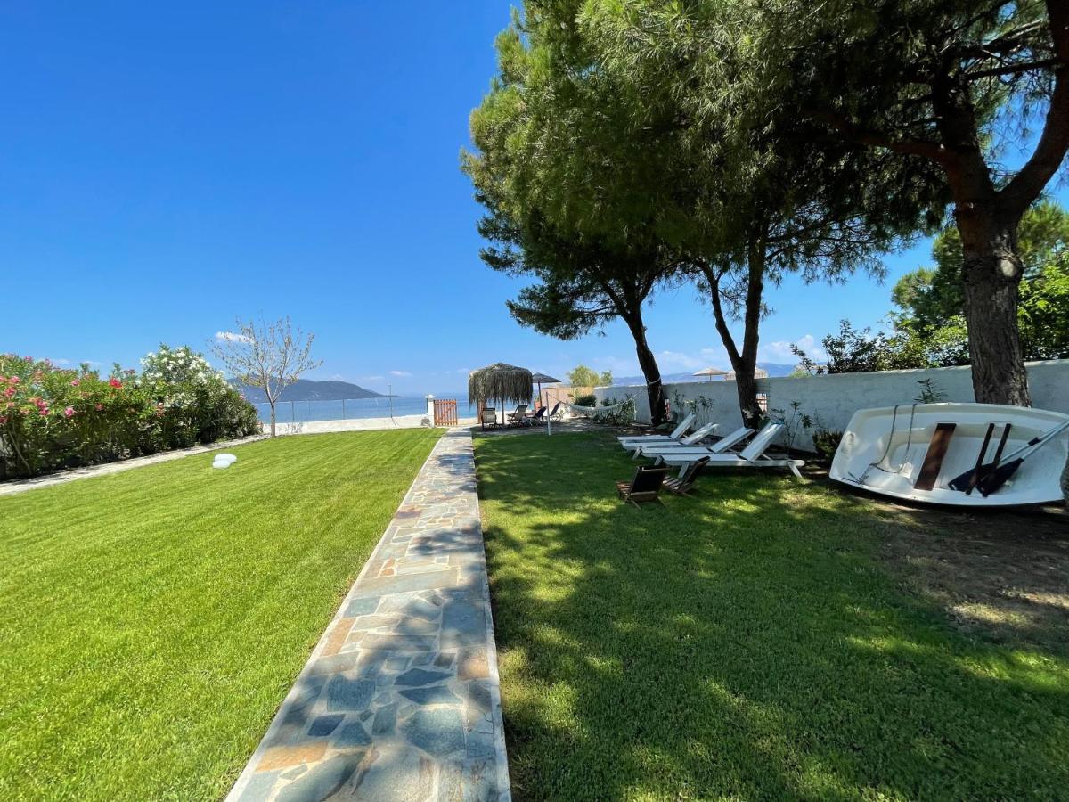 Pampas Seafront Villa, 6 Bedrooms, North Evvoia Kanatadhika Exterior photo