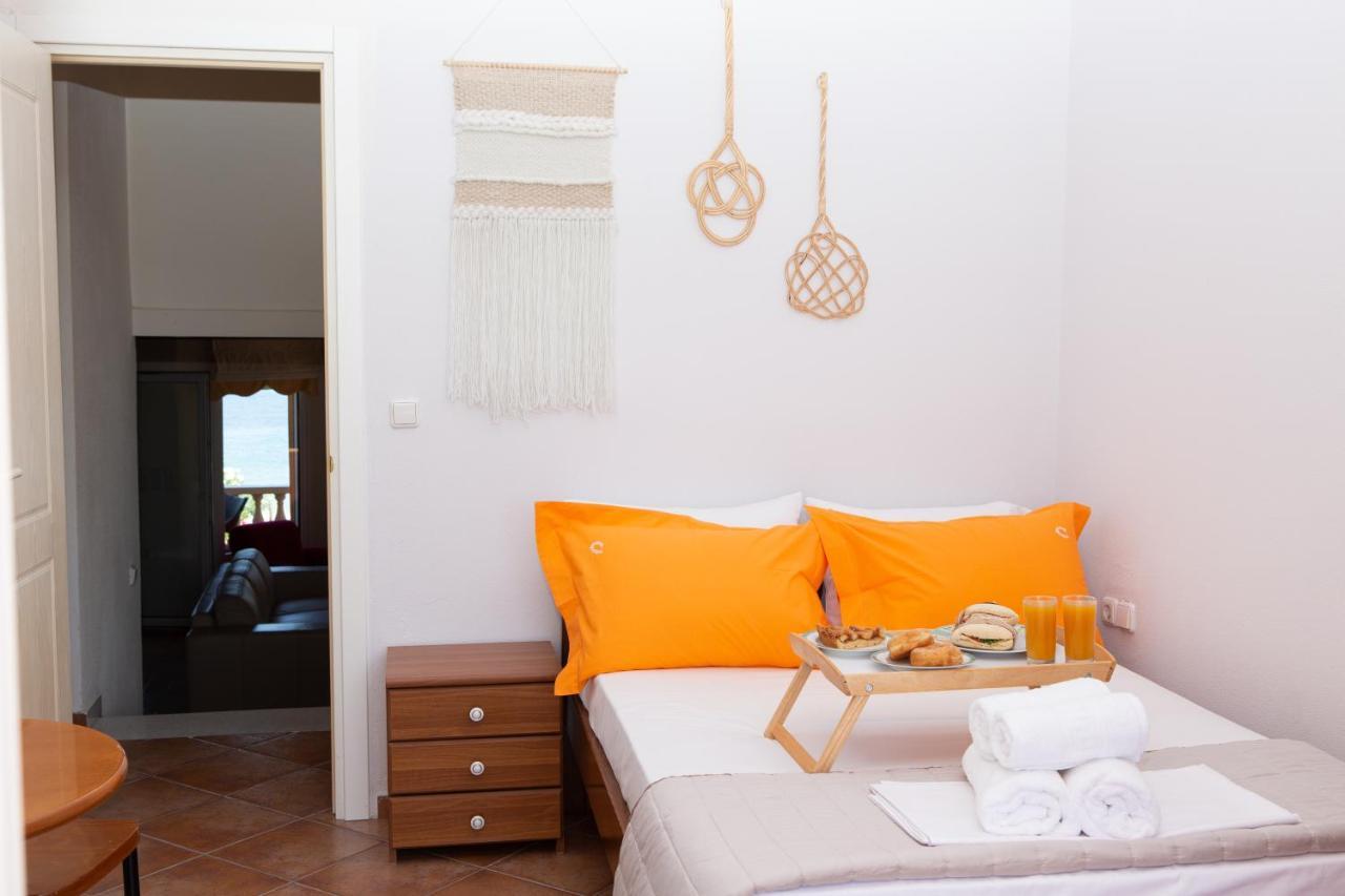 Pampas Seafront Villa, 6 Bedrooms, North Evvoia Kanatadhika Exterior photo