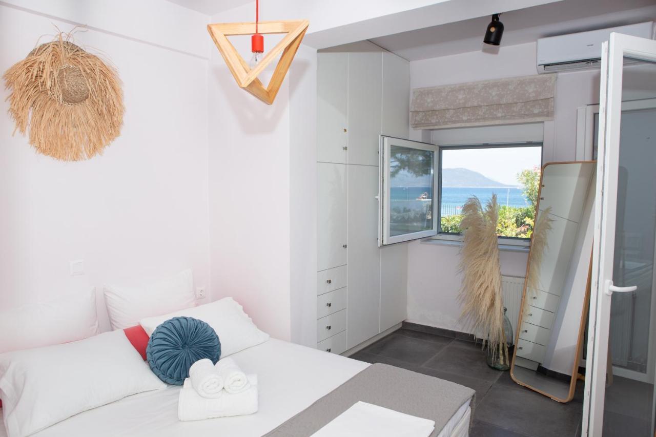 Pampas Seafront Villa, 6 Bedrooms, North Evvoia Kanatadhika Exterior photo