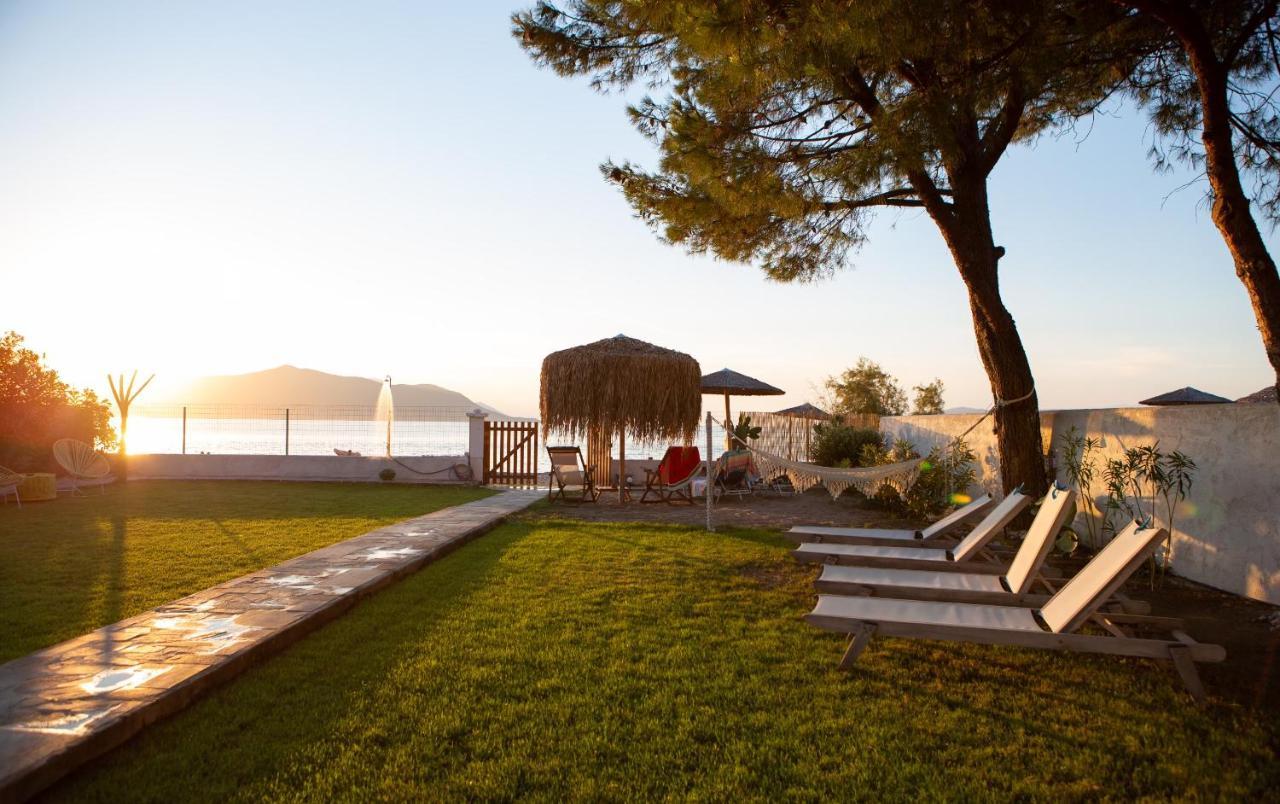 Pampas Seafront Villa, 6 Bedrooms, North Evvoia Kanatadhika Exterior photo