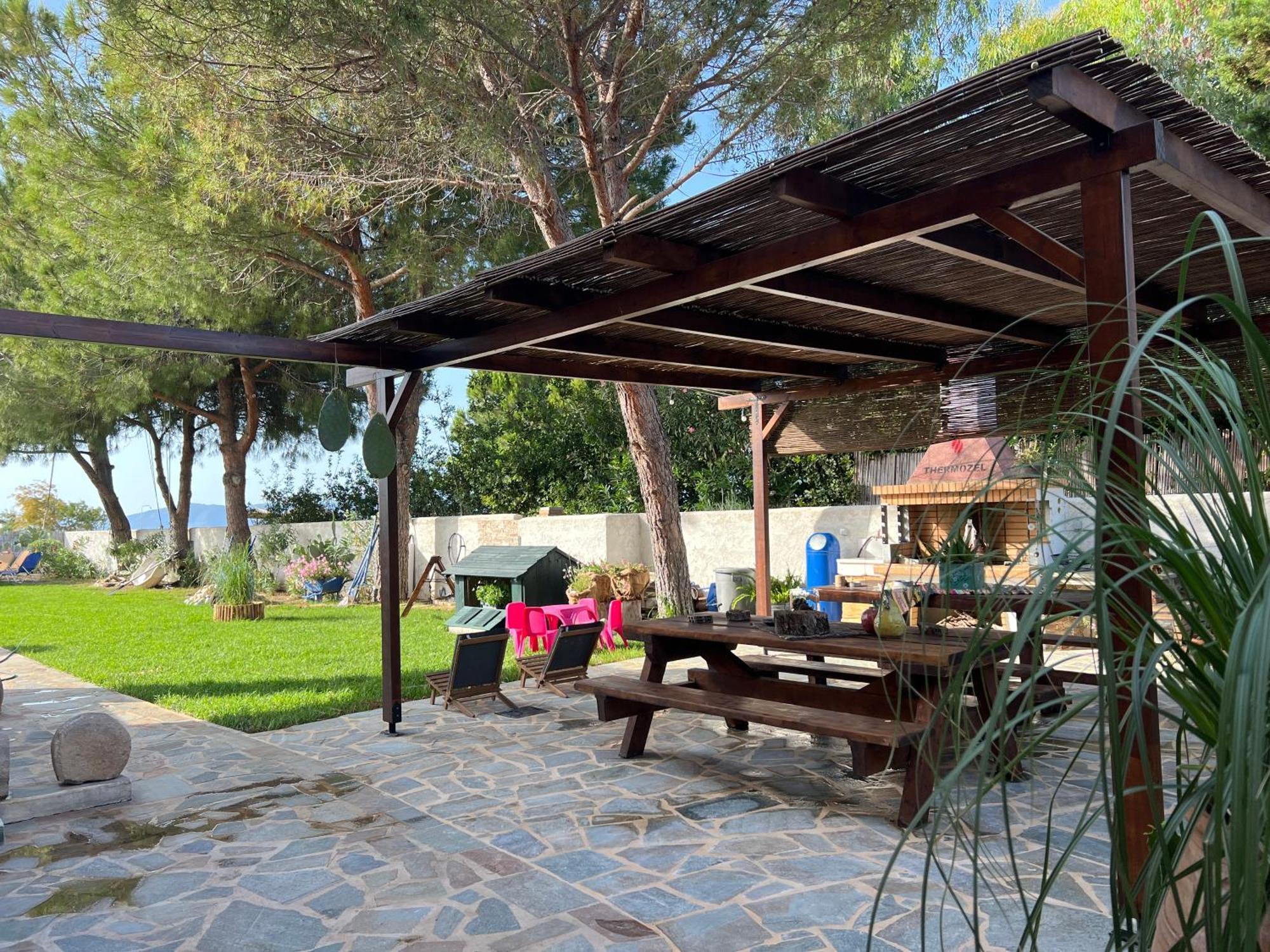 Pampas Seafront Villa, 6 Bedrooms, North Evvoia Kanatadhika Exterior photo