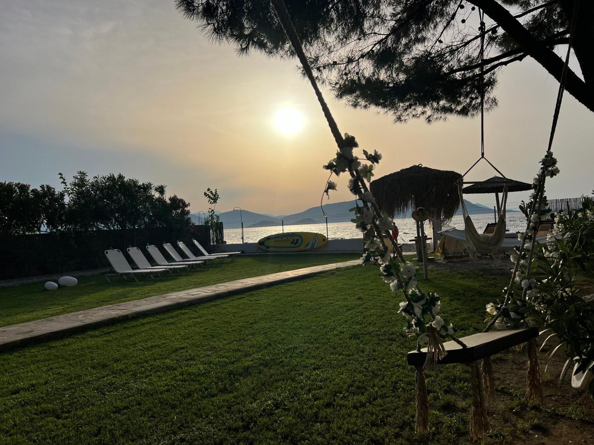 Pampas Seafront Villa, 6 Bedrooms, North Evvoia Kanatadhika Exterior photo
